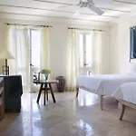 منتجع Anassa Polis