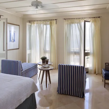Anassa 5* Polis