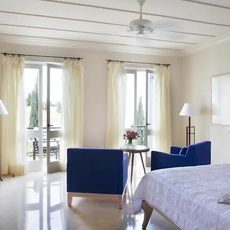 Anassa Resort Polis