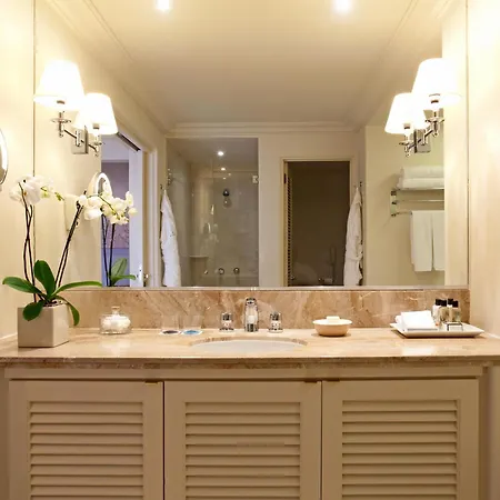 Rezort Anassa 5*
